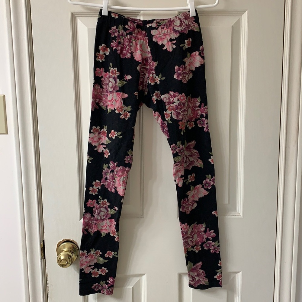 🌷3 for $25🌷Garage, US S, Black Pink Mauve & Green Floral Leggings